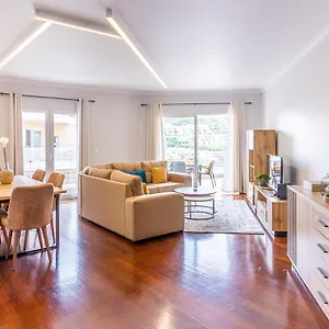 https://ocean-view-flat.madeira-islandshotels.com